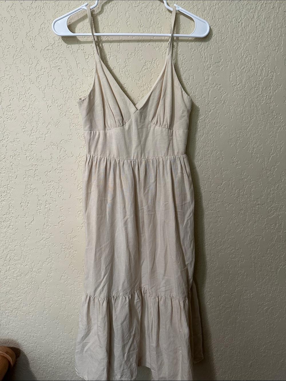 Japna Cream Spaghetti Strap Key Hole Midi Dress M